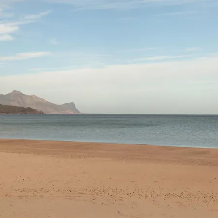 Casa Mauro E Roberta Zingaro * 카스텔라마레델골포