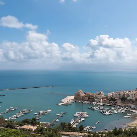 Casa Mauro E Roberta Zingaro 카스텔라마레델골포