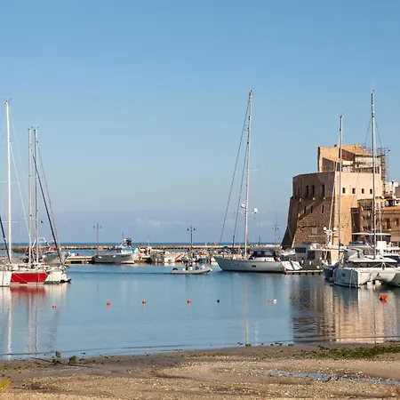 펜션 Casa Mauro E Roberta Zingaro 카스텔라마레델골포