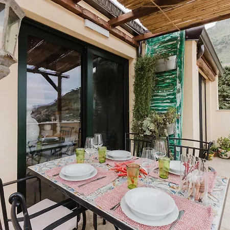 펜션 Casa Mauro E Roberta Zingaro 카스텔라마레델골포