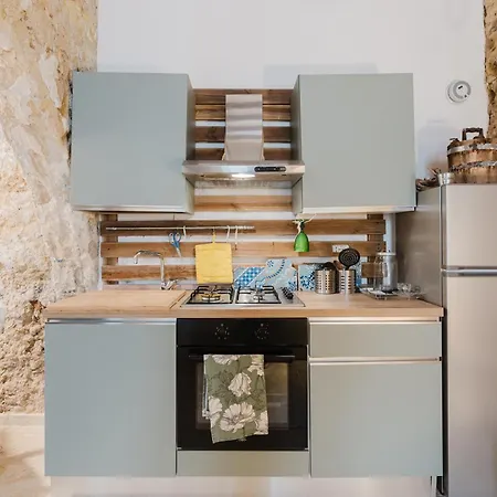 Casa Mauro E Roberta Zingaro بيت للعطل *