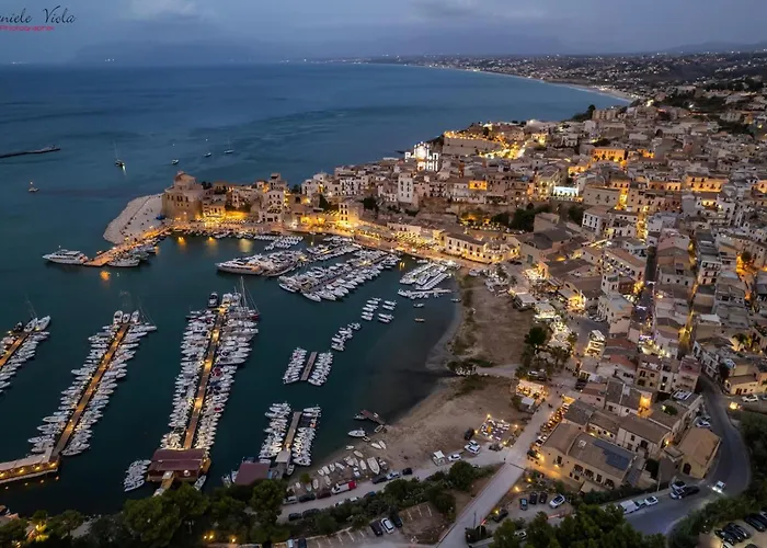 Casa Mauro E Roberta Zingaro * Castellammare del Golfo